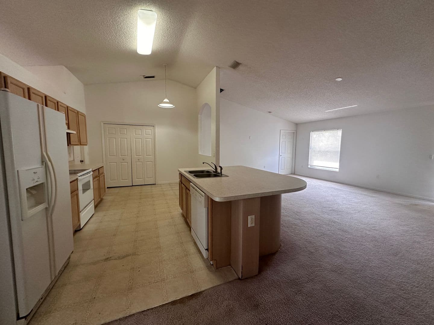 Palm Coast House: 33 Rybark Lane
