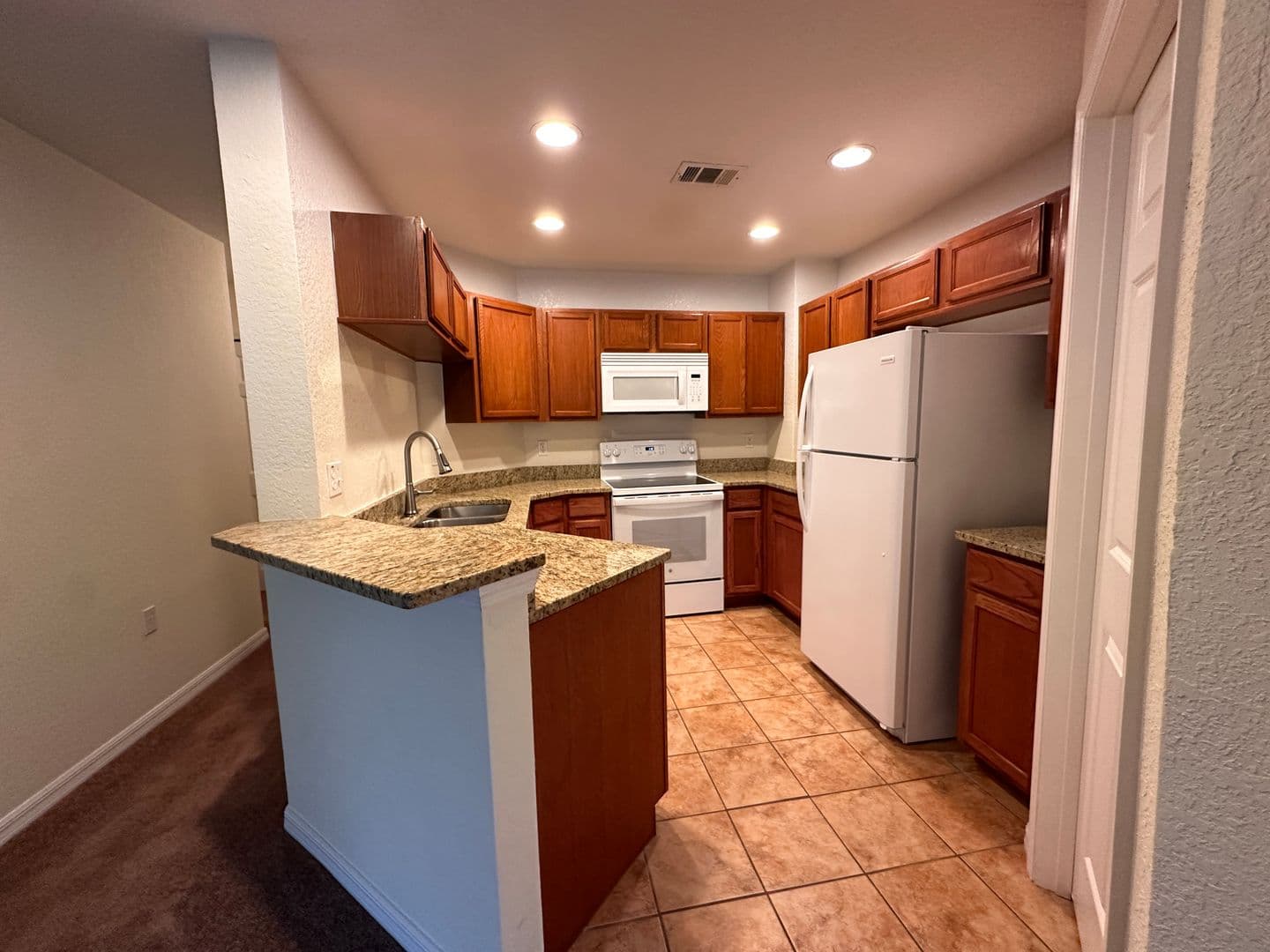 Bunnell Condo: 4600 E Moody Blvd 12 A
