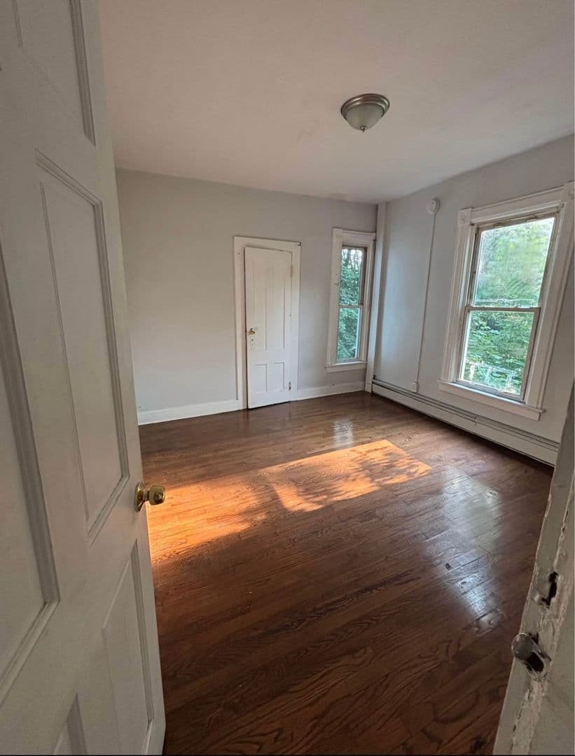 Meriden Apartment: 109 West Main Street