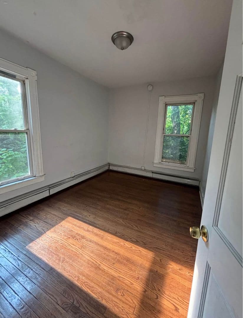 Meriden Apartment: 109 West Main Street