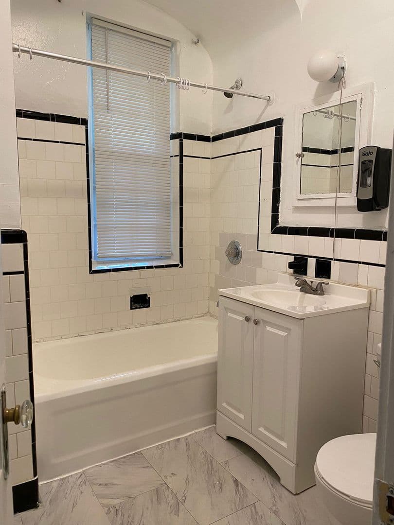 Meriden Apartment: 109 West Main Street