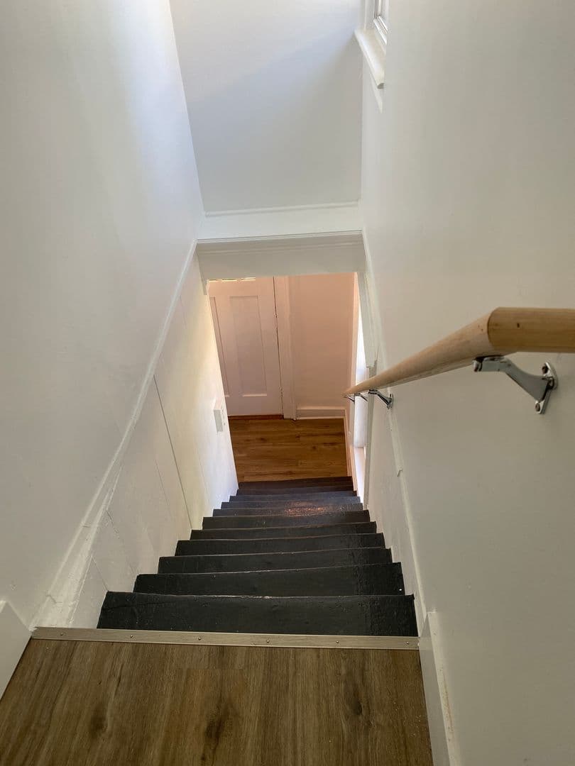 New Haven Apartment: 882 Quinnipiac Ave