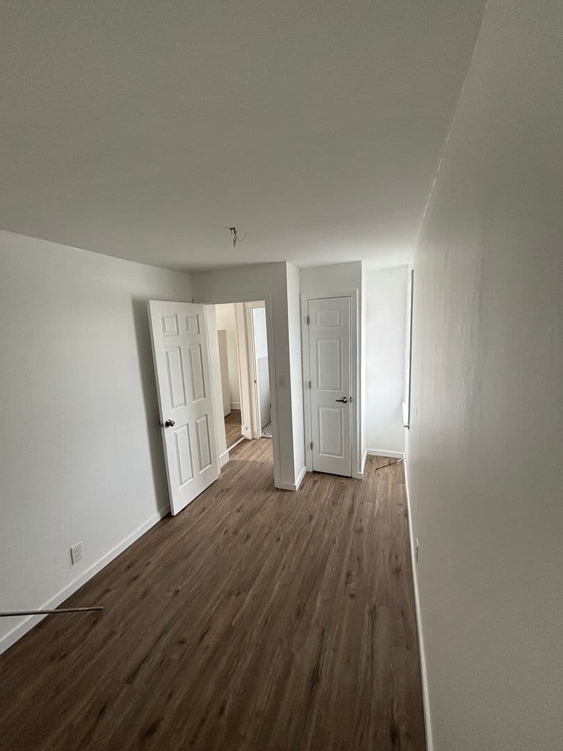 New Haven Apartment: 882 Quinnipiac Ave