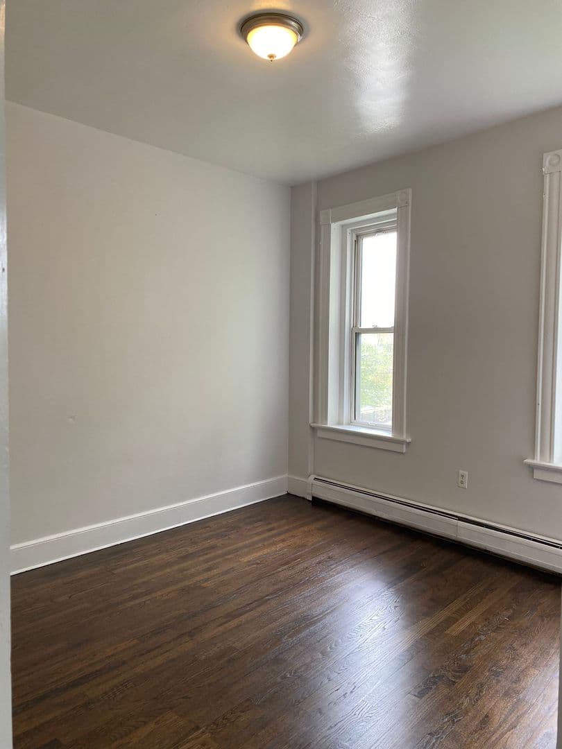 Meriden Apartment: 109 West Main Street