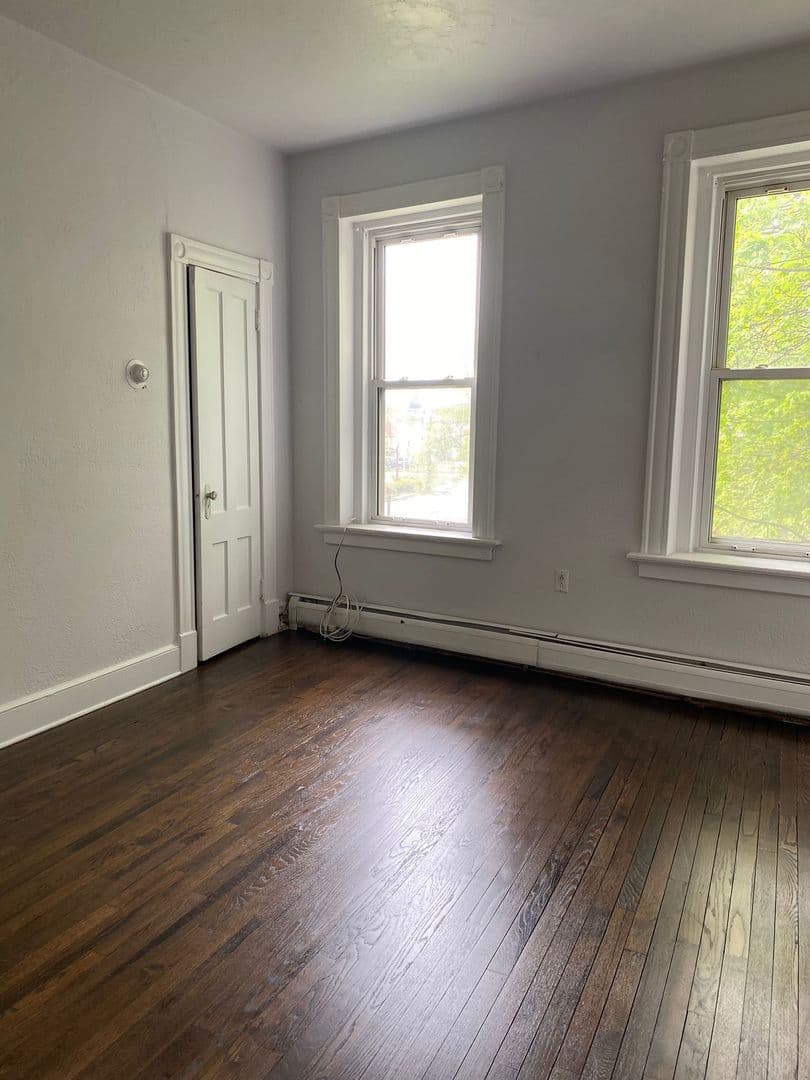 Meriden Apartment: 109 West Main Street