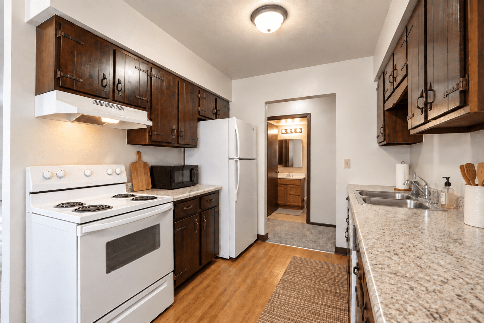 Waterloo Apartment: 3419-3421 Kingswood Pl
