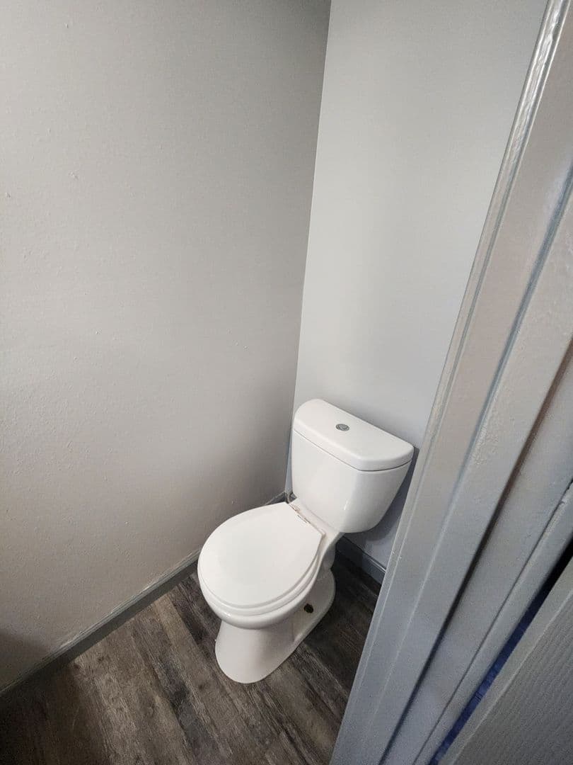 Omaha Apartment: 3816 109th Plaza