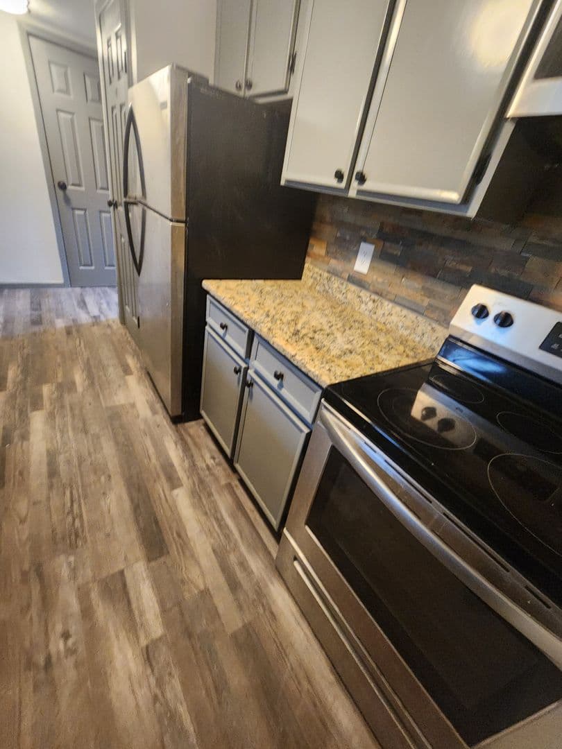 Omaha Apartment: 3816 109th Plaza