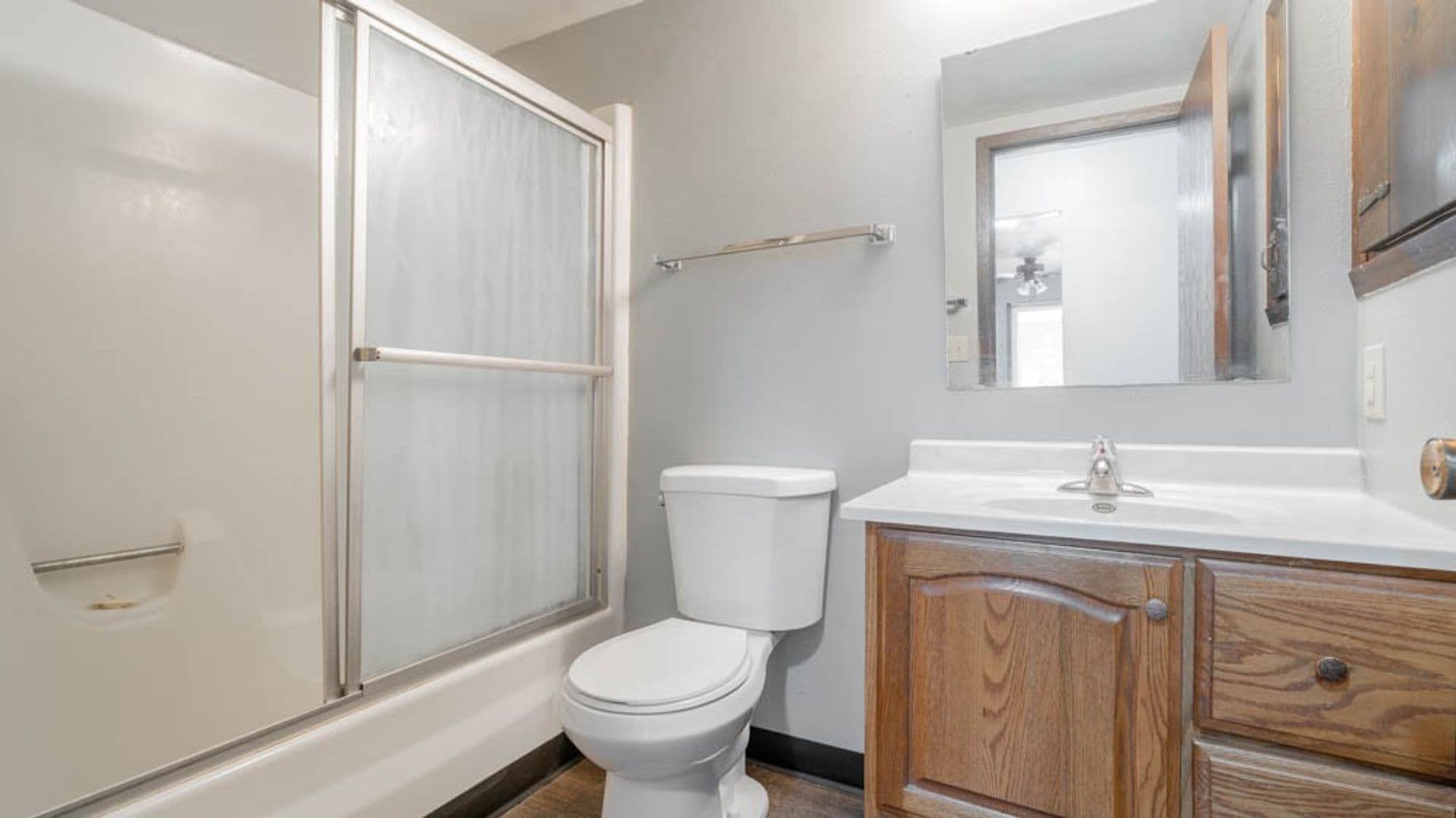 Waterloo Apartment: 3419-3421 Kingswood Pl
