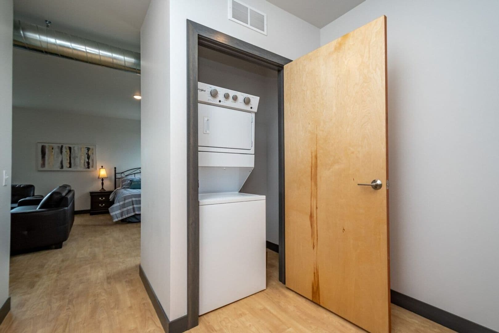 Cedar Rapids Apartment: 245 2nd Street SW
