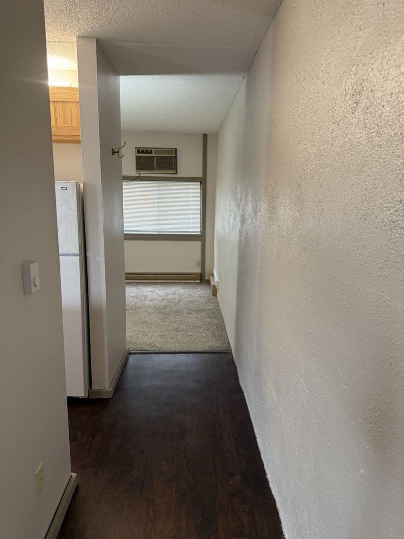 Waterloo Apartment: 1040-1138 Patrick Court