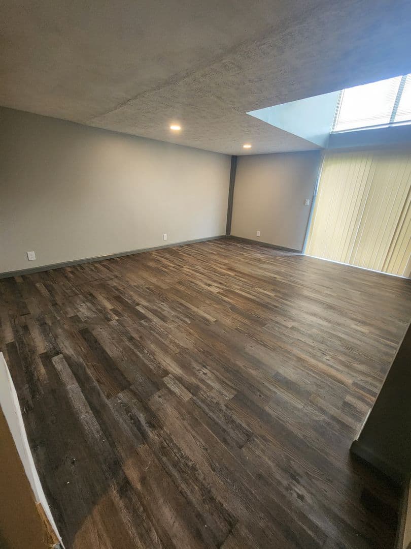 Omaha Apartment: 3816 109th Plaza