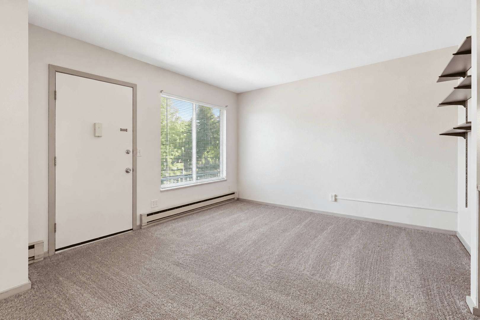 Waterloo Apartment: 1040-1138 Patrick Court