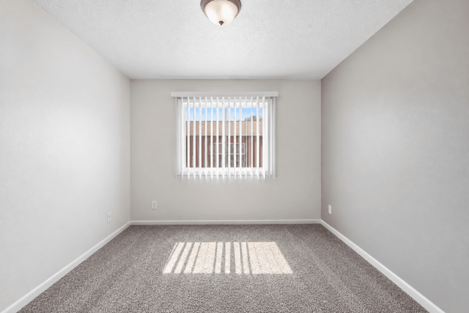 Waterloo Apartment: 3805-3807 West 4th Street