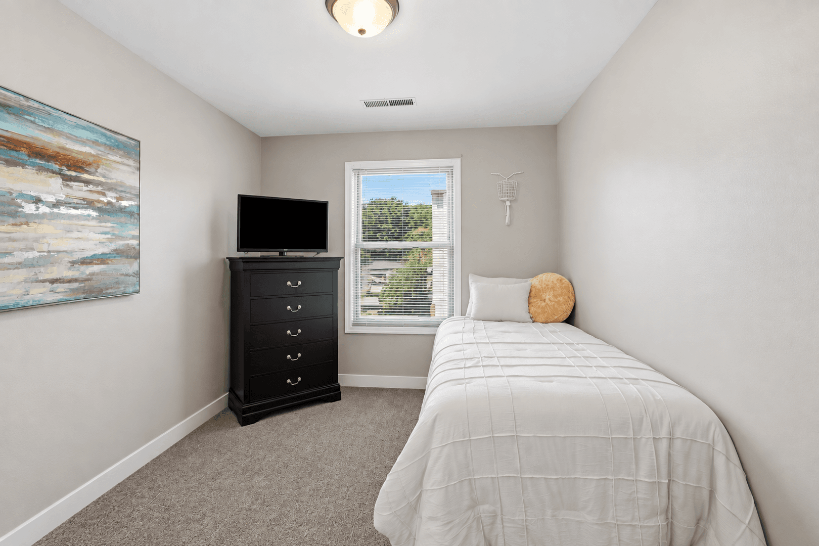 Cedar Falls Apartment: 2112 Merner Ave