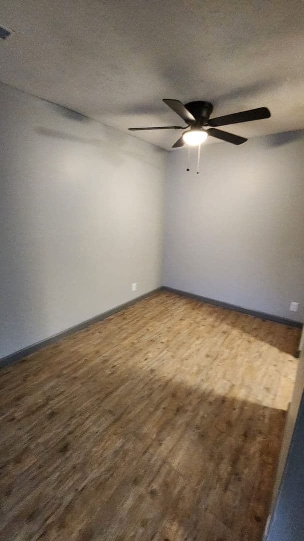 Omaha Apartment: 3816 109th Plaza