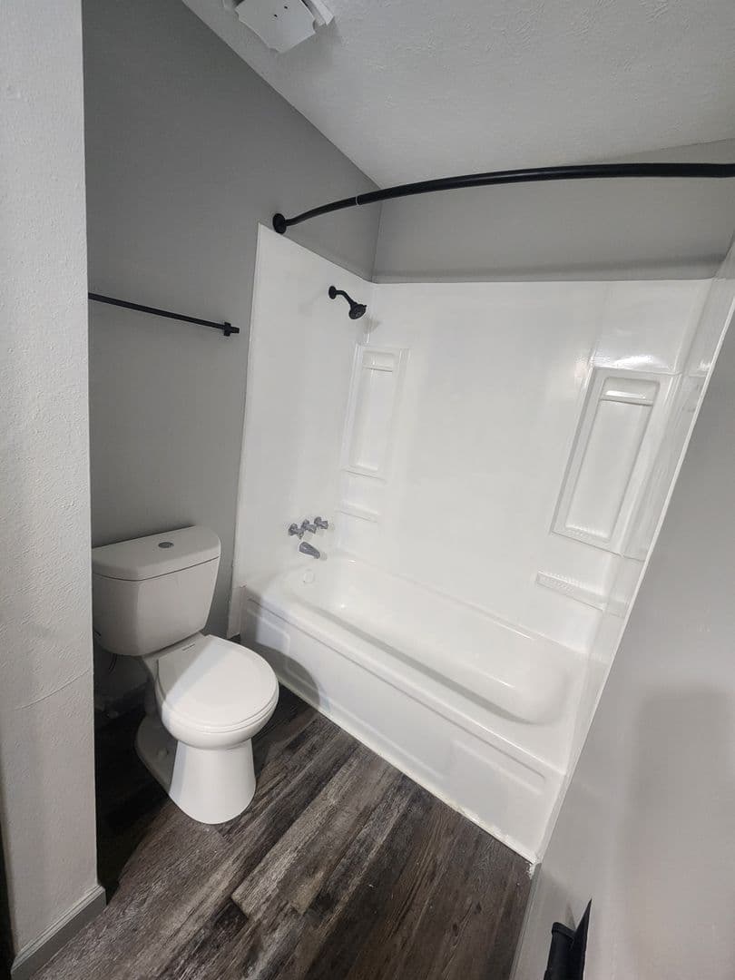 Omaha Apartment: 3816 109th Plaza