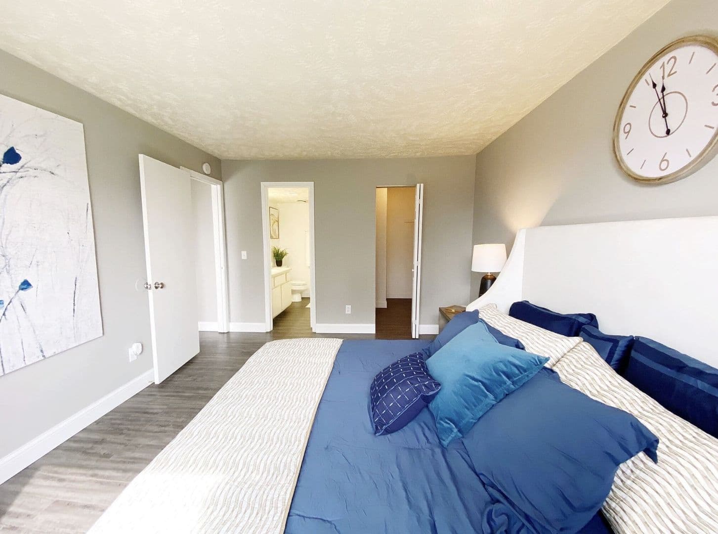 Omaha Apartment: 10505 Evans Plaza
