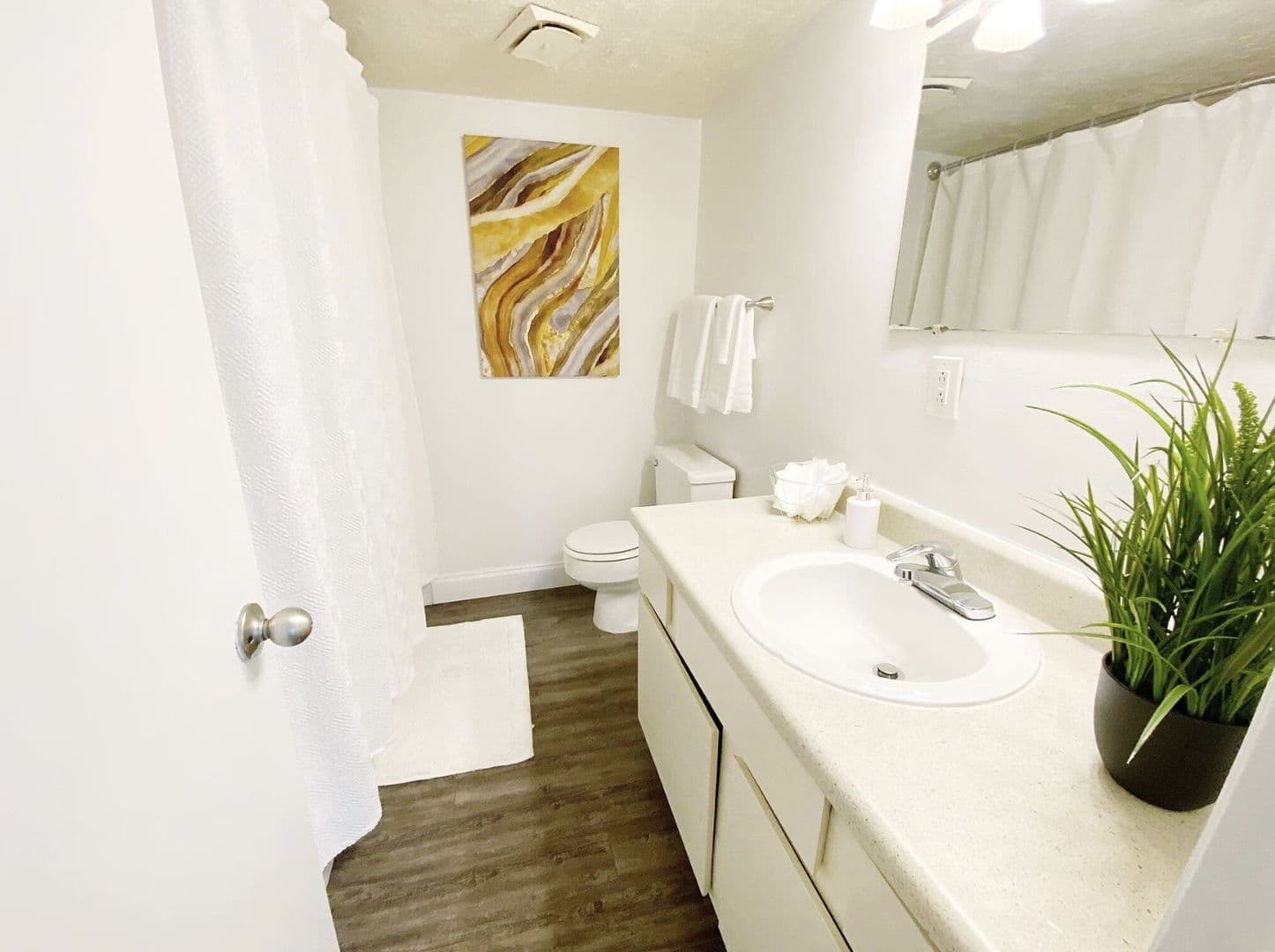 Omaha Apartment: 10505 Evans Plaza
