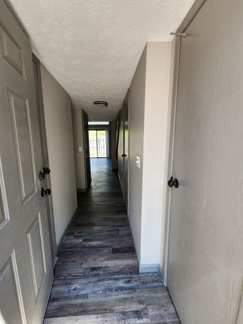 Omaha Apartment: 3816 109th Plaza