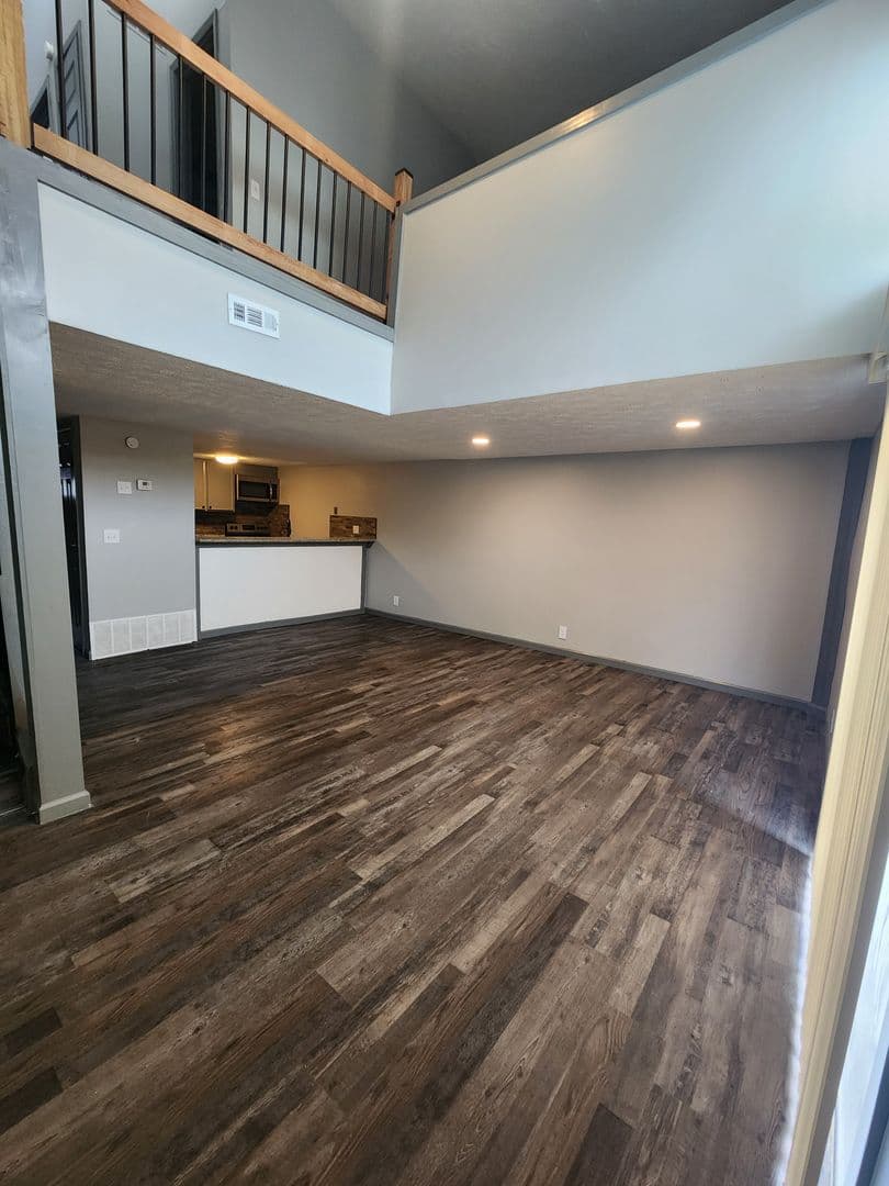 Omaha Apartment: 3816 109th Plaza