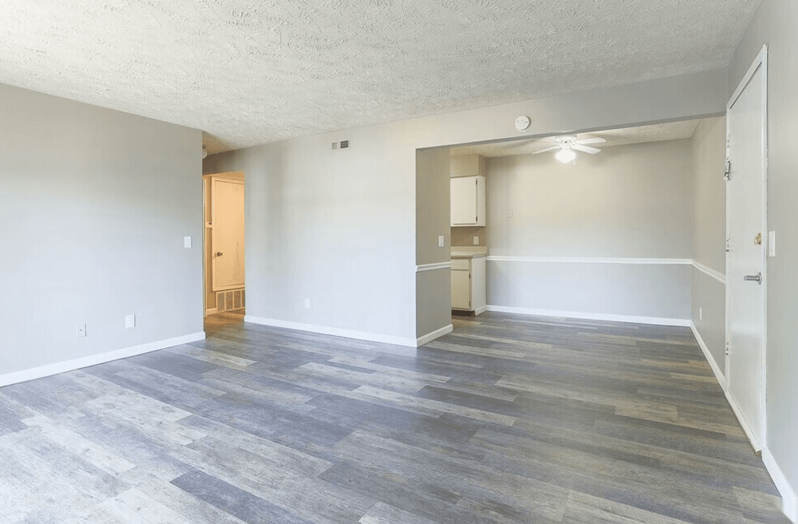 Omaha Apartment: 10505 Evans Plaza