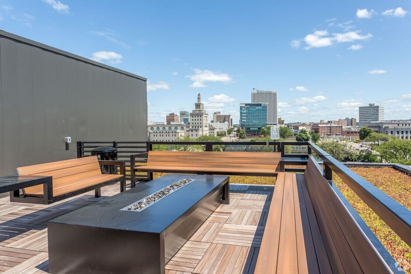 Cedar Rapids Apartment: 245 2nd Street SW