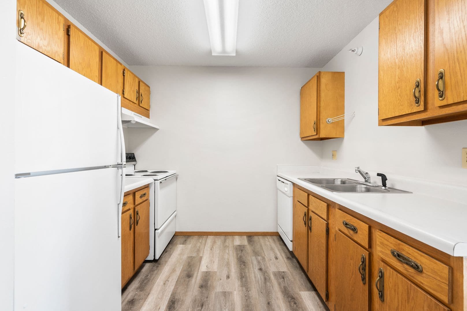 Waverly Apartment: 701 16th Street SW