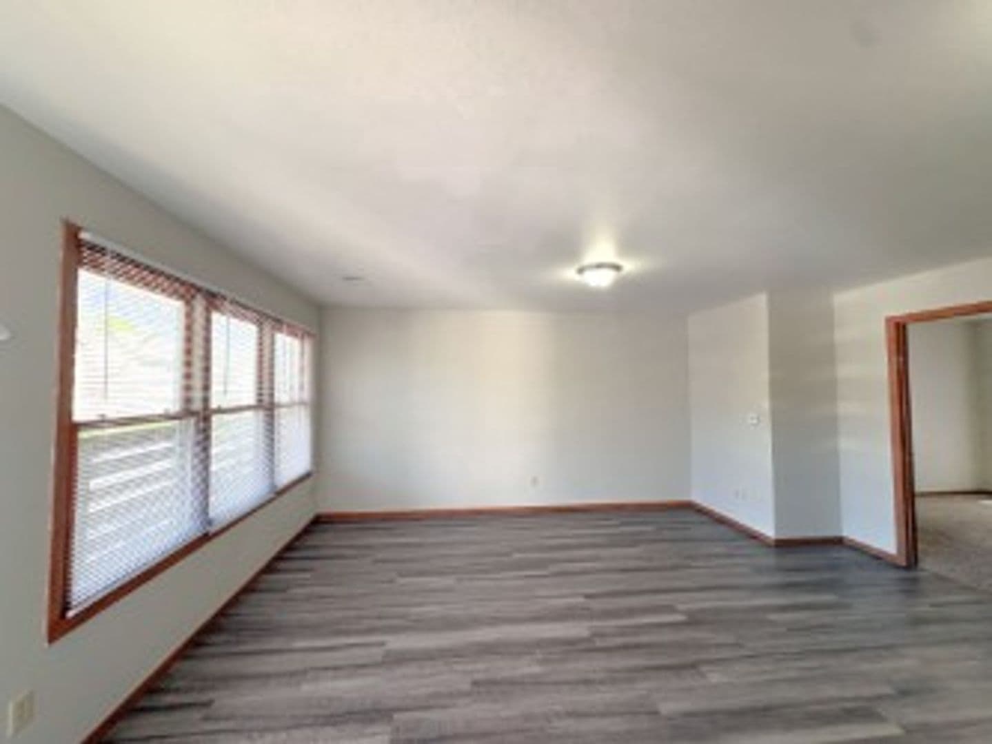 Cedar Falls Apartment: 2112 Merner Ave