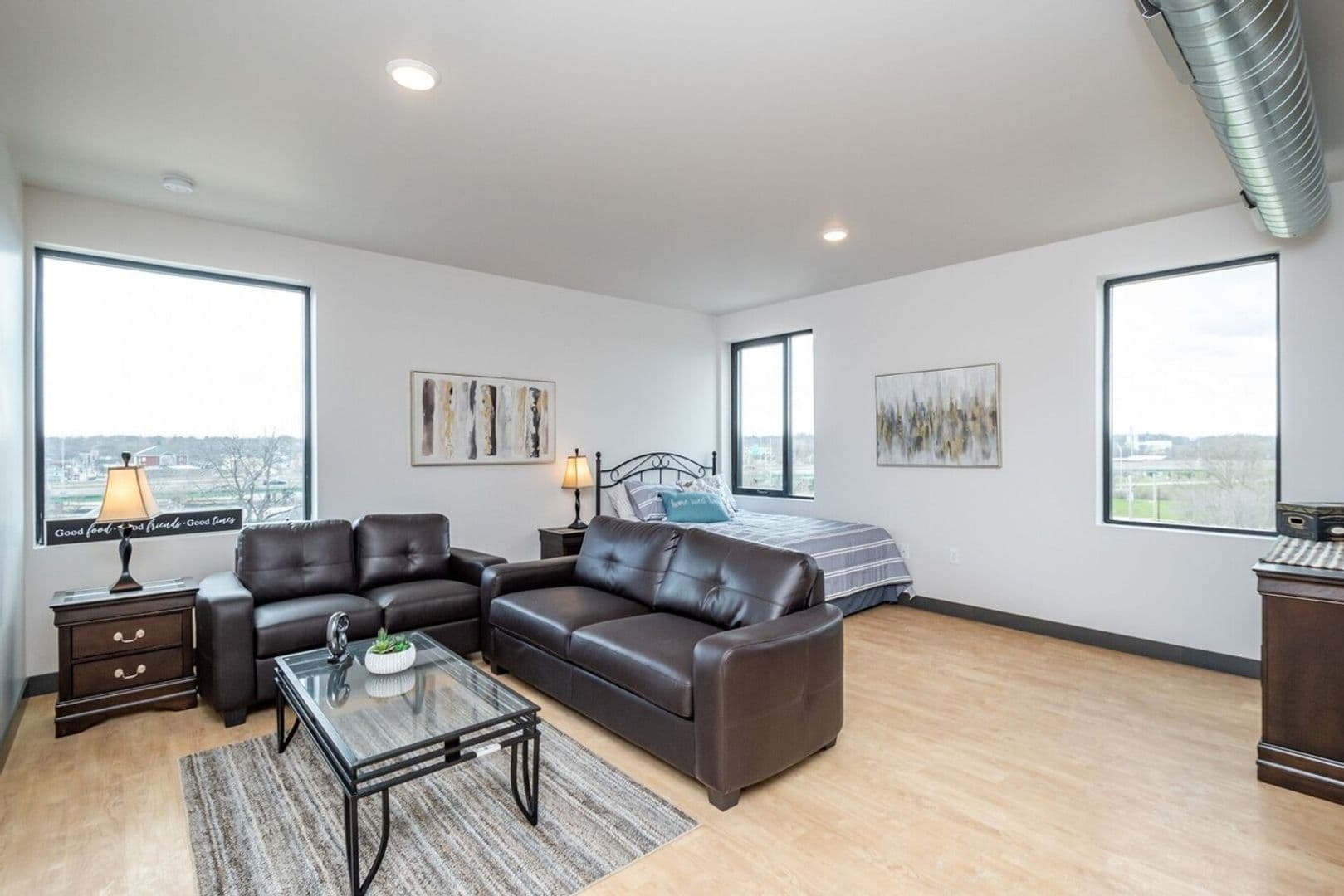 Cedar Rapids Apartment: 245 2nd Street SW