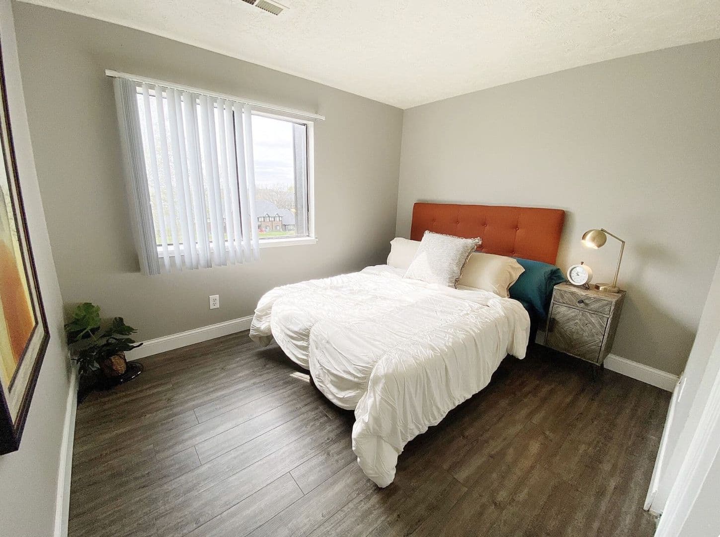 Omaha Apartment: 10505 Evans Plaza
