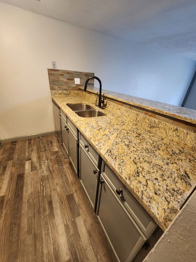 Omaha Apartment: 3816 109th Plaza