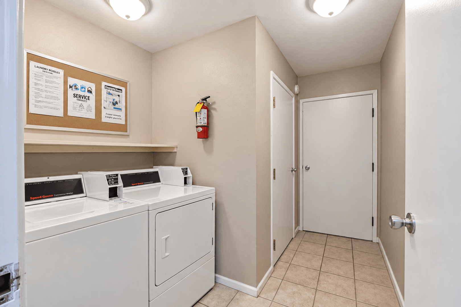Waterloo Apartment: 3419-3421 Kingswood Pl