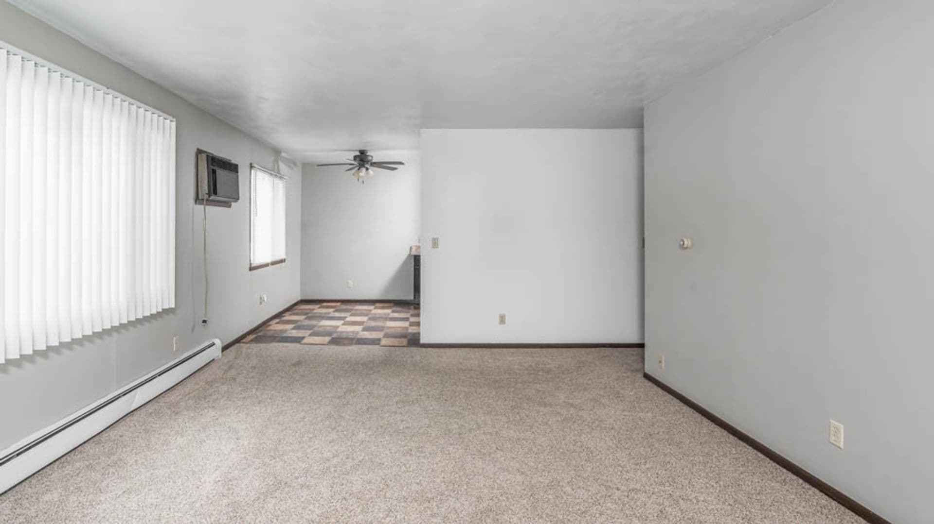 Waterloo Apartment: 3419-3421 Kingswood Pl