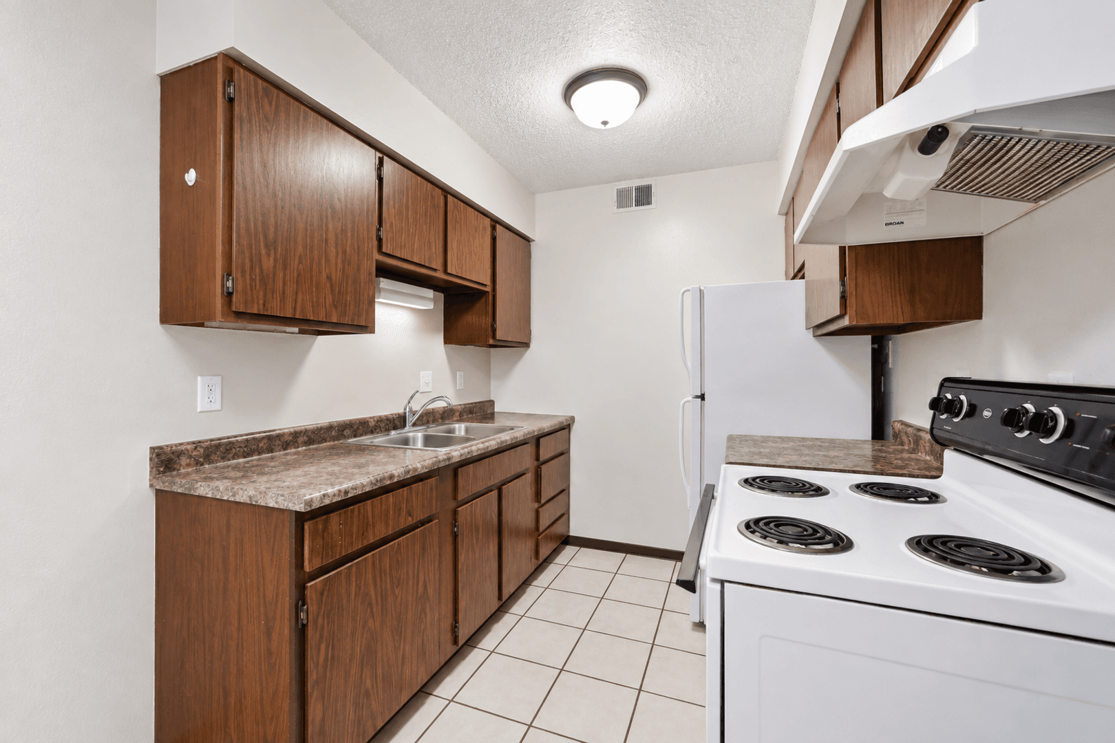 Waterloo Apartment: 1105 Kent Circle