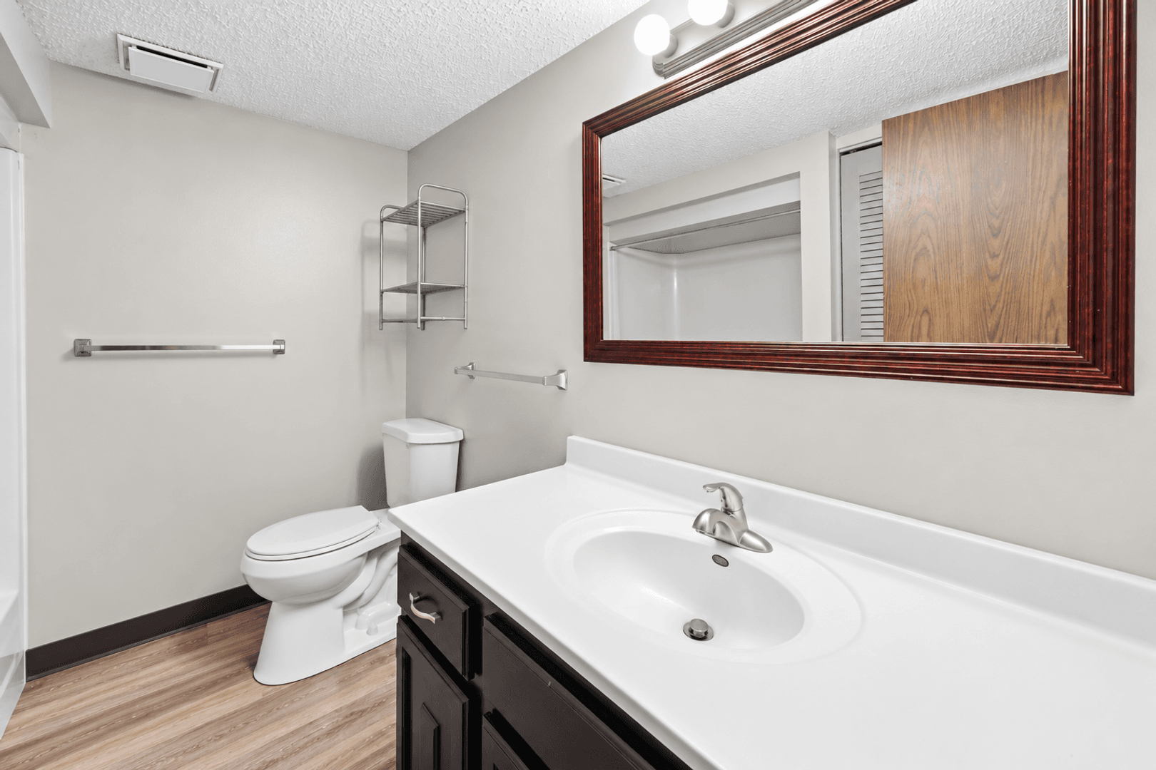 Cedar Falls Apartment: 2206 Thunder Ridge Blvd