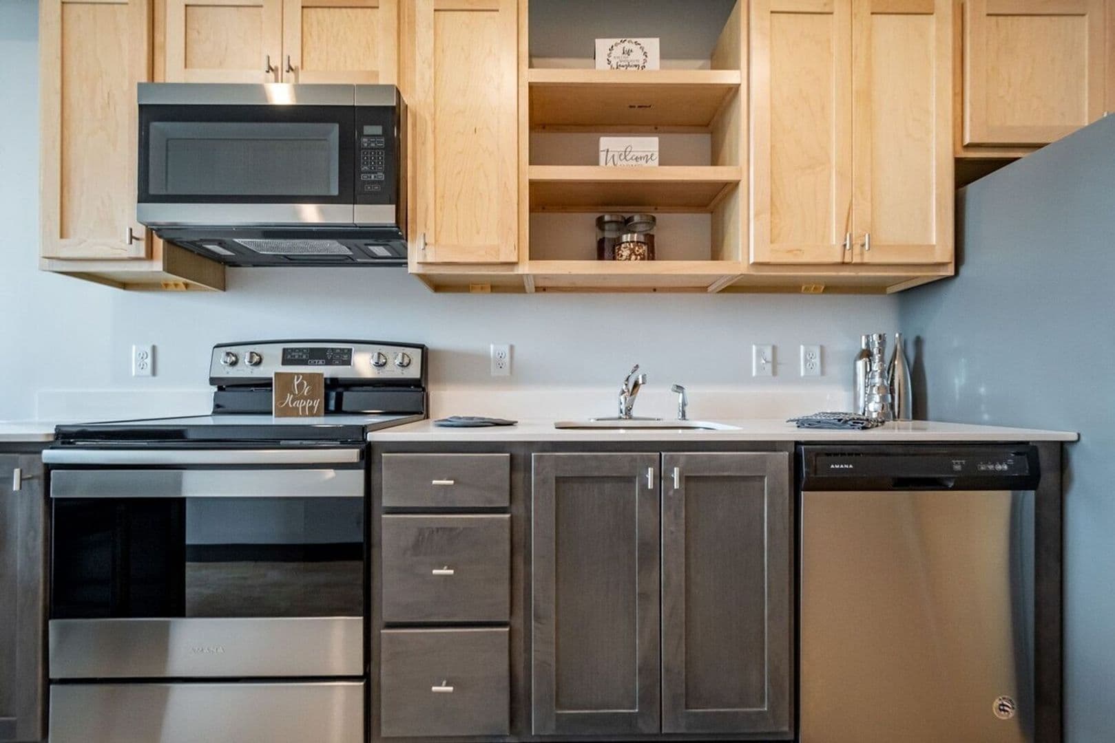 Cedar Rapids Apartment: 245 2nd Street SW
