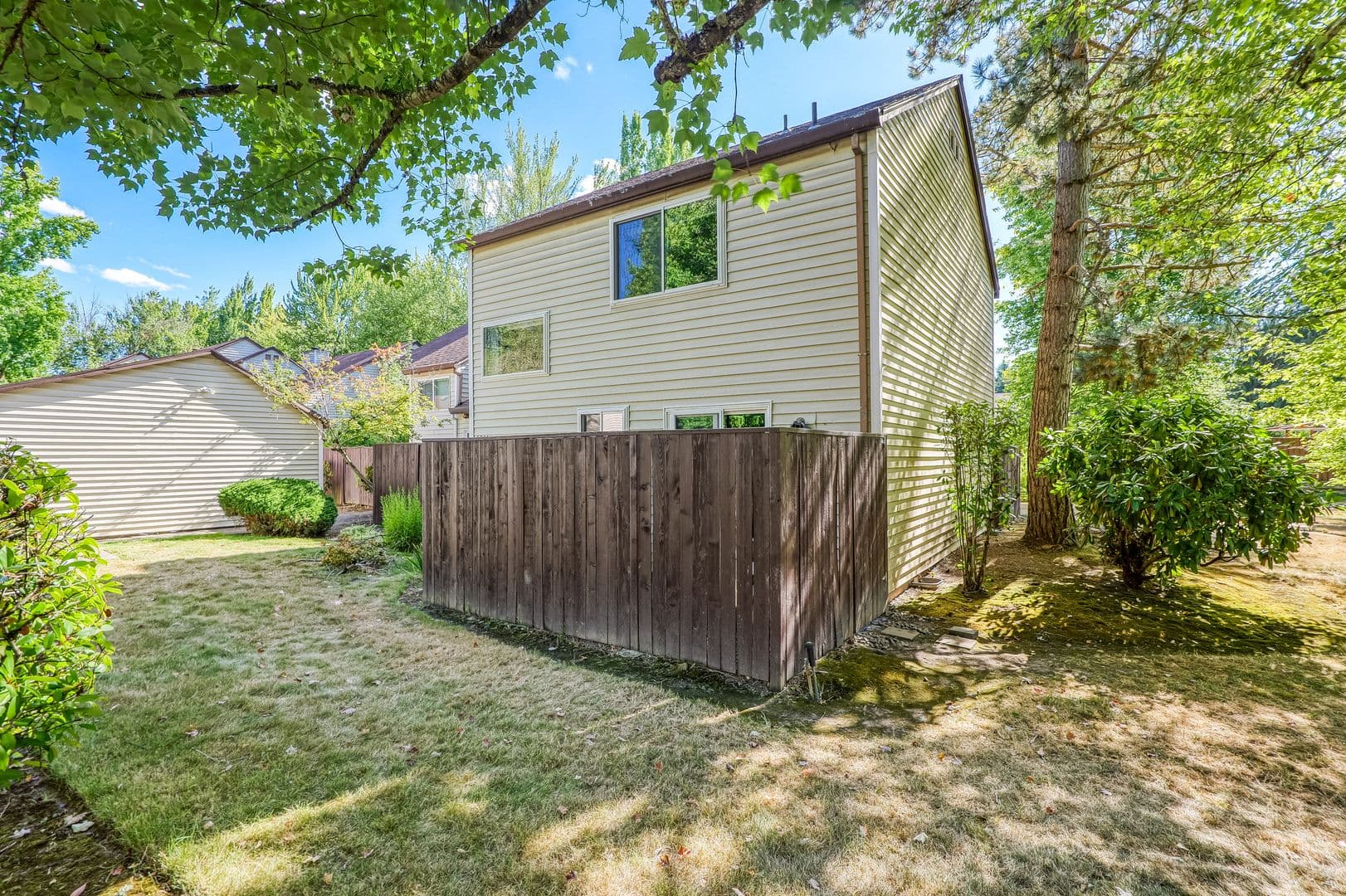 Beaverton Townhome: 5751 SW 204th Place