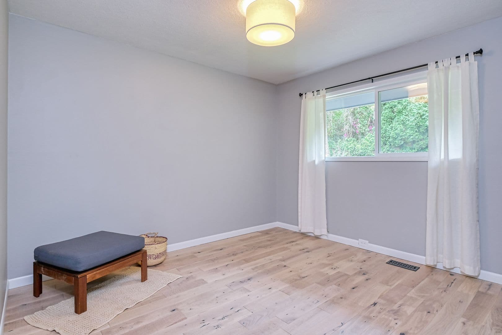 Lake Oswego House: 1698 Aspen St