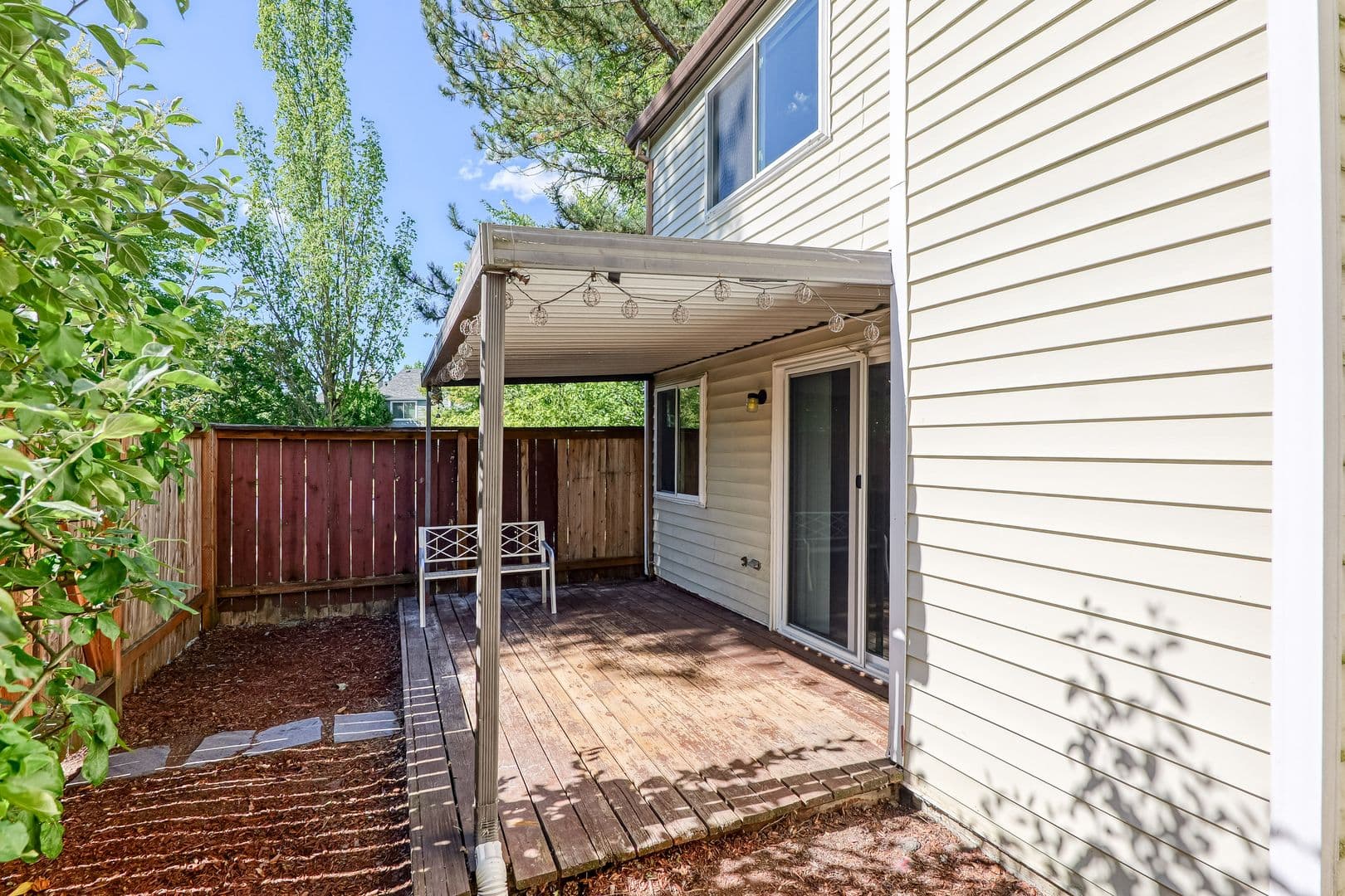 Beaverton Townhome: 5751 SW 204th Place