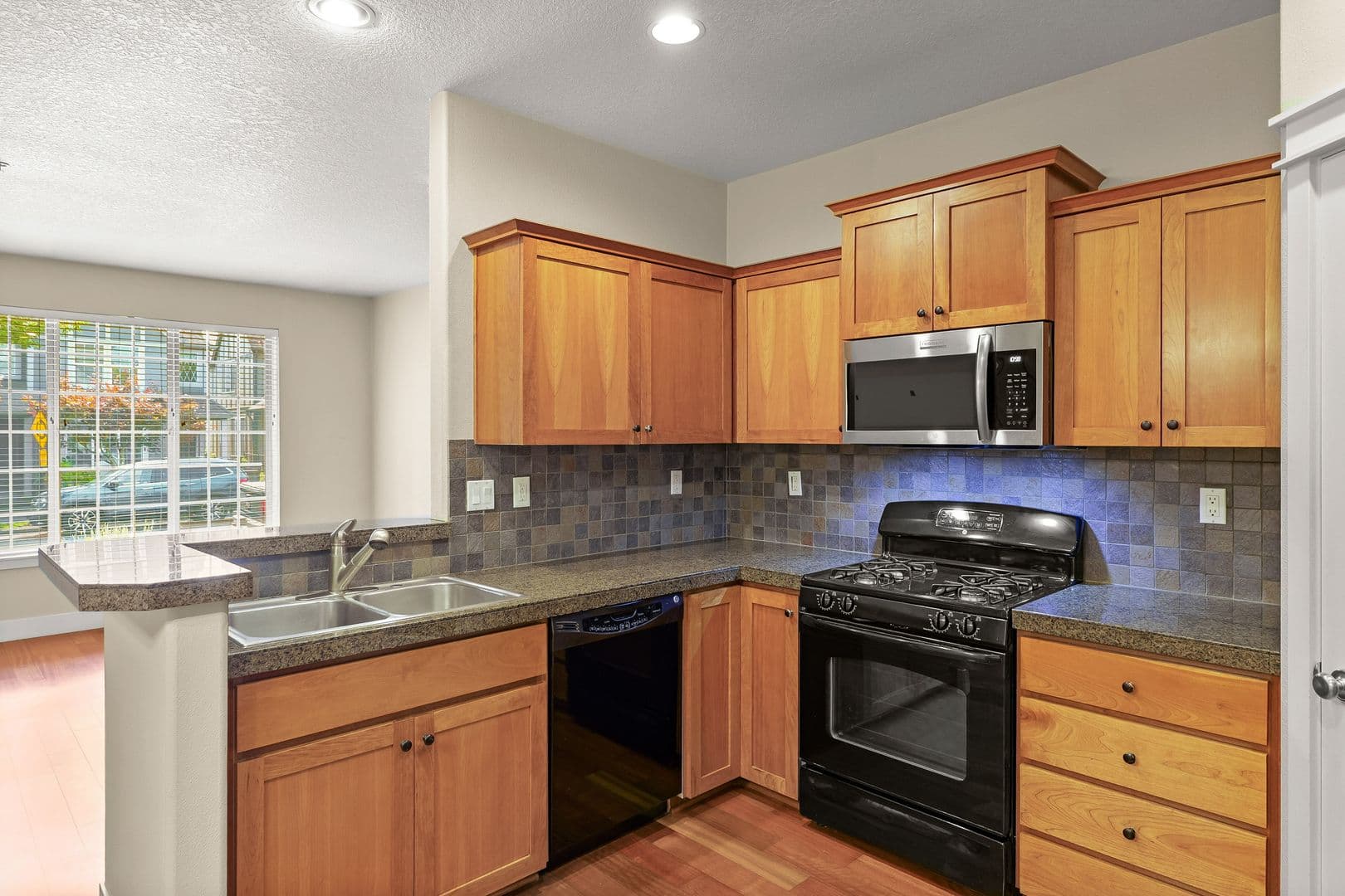 Wilsonville Townhome: 29259 SW Villebois Drive S.