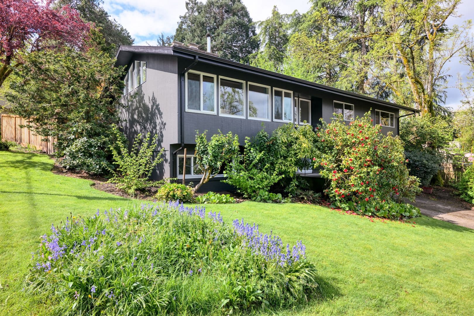 Lake Oswego House: 1698 Aspen St