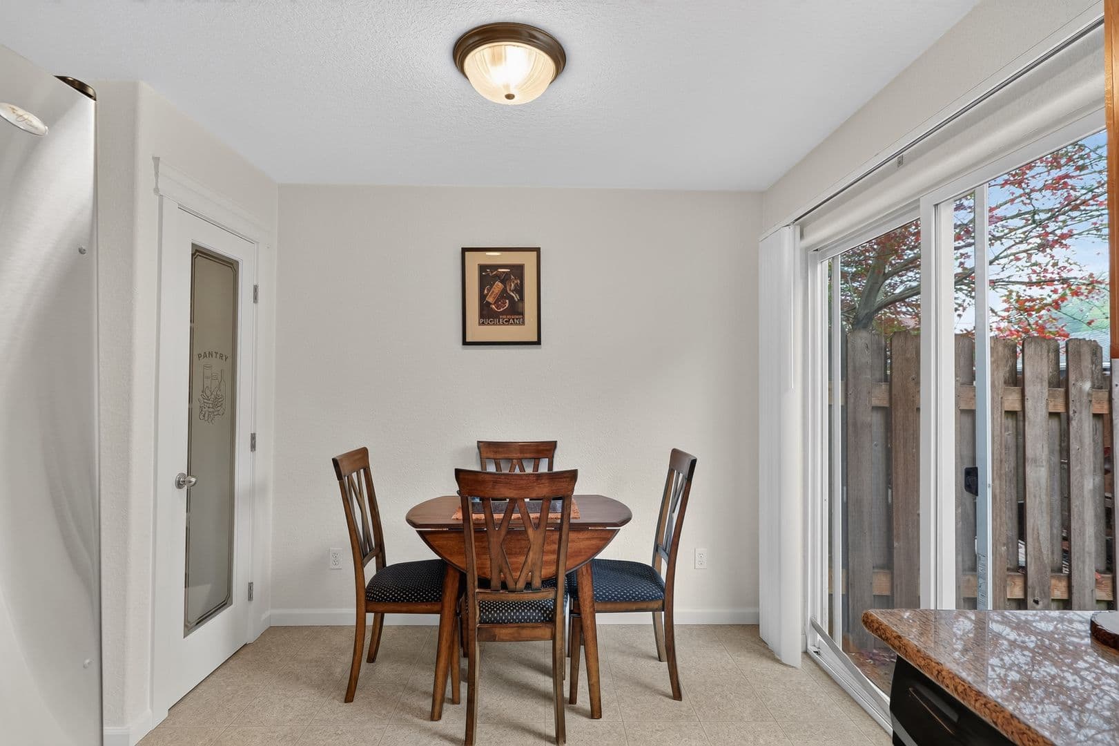 Portland Condo: 719 SE 148th Ave, Unit #A