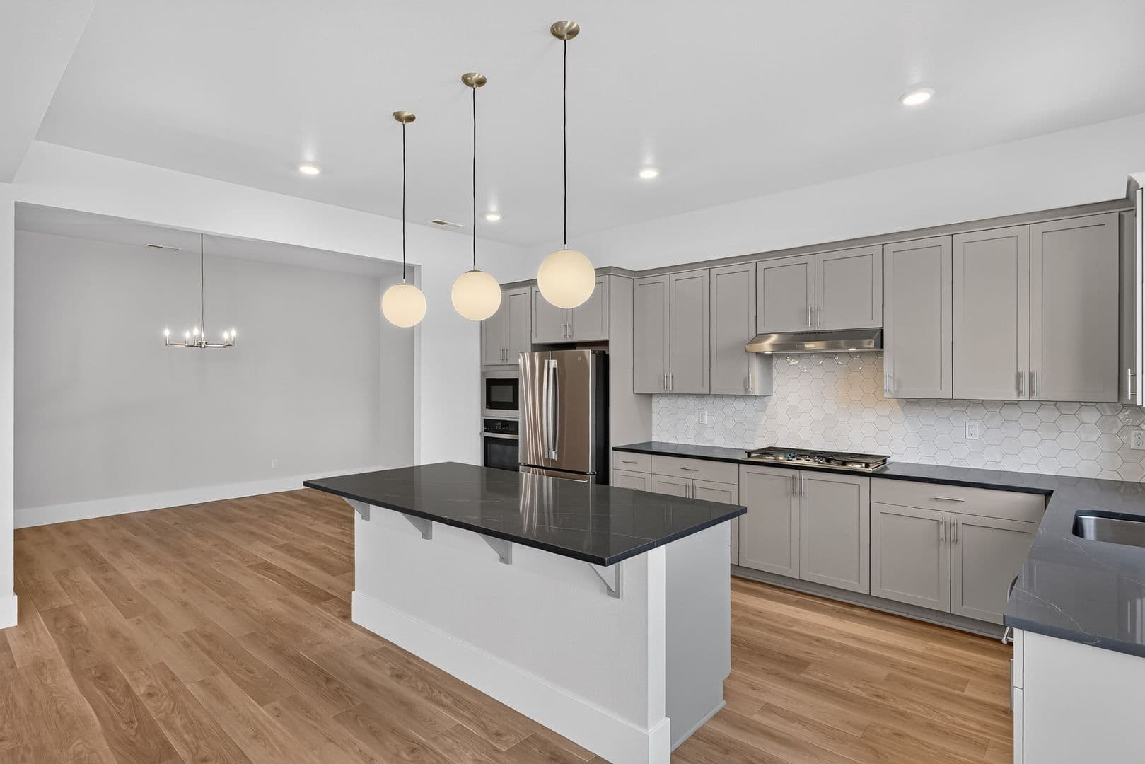 Beaverton House: 11810 SW 182nd Ave