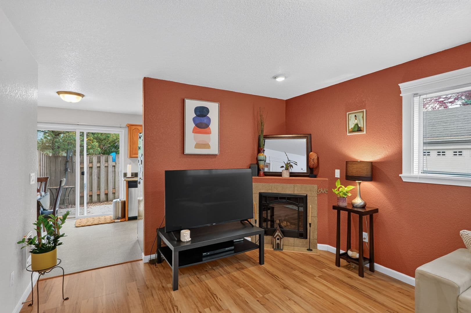 Portland Condo: 719 SE 148th Ave, Unit #A