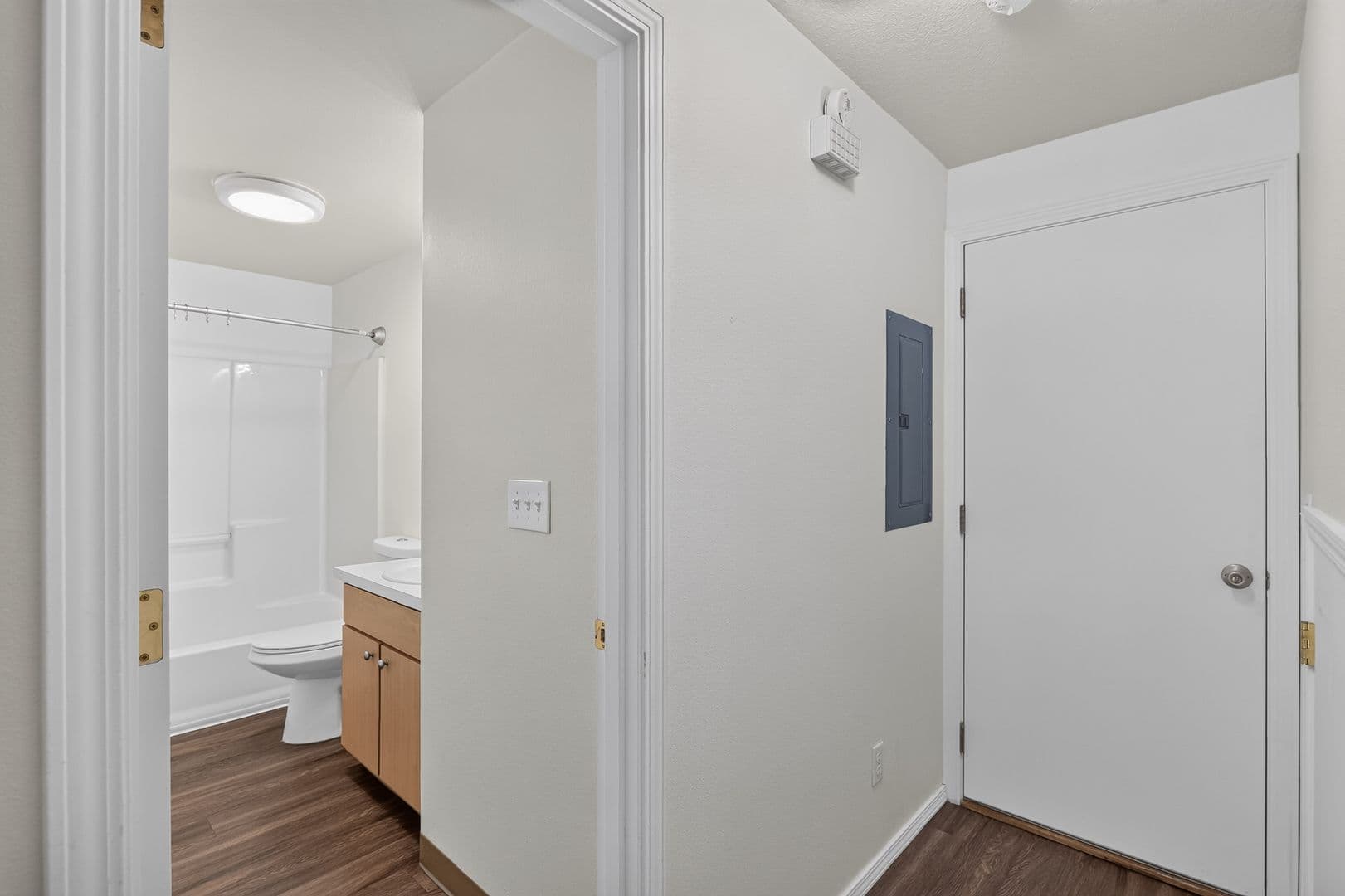 Beaverton Townhome: 4223 SW 159th Ave, unit #A