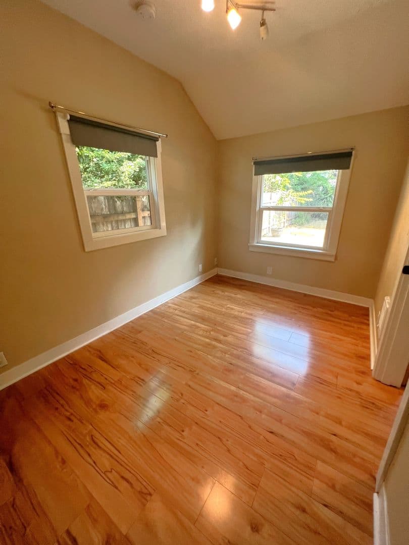 Milwaukie House: 18605 SE Wilmot St