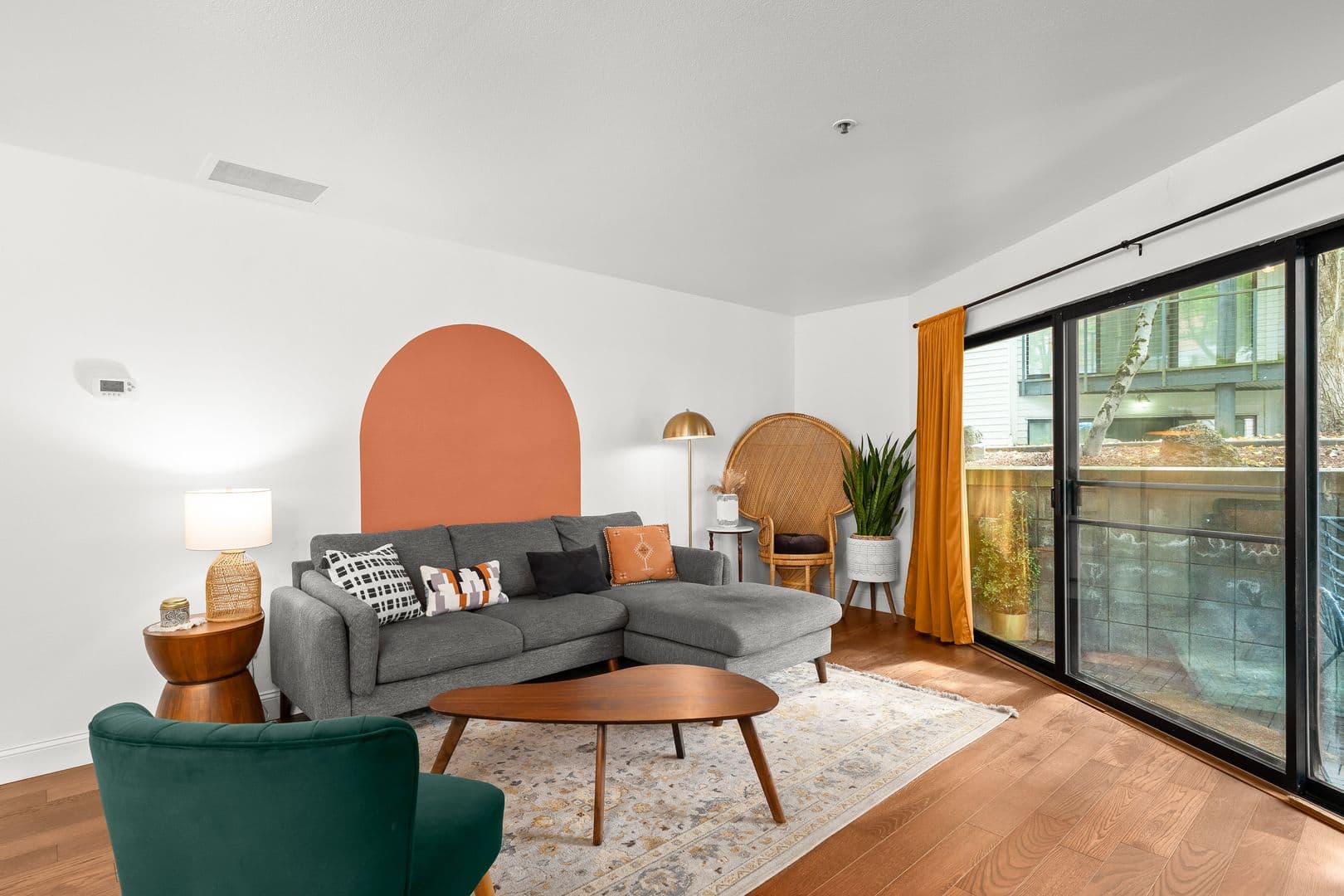 Portland Condo: 730 NW Naito Pkwy Apt E7