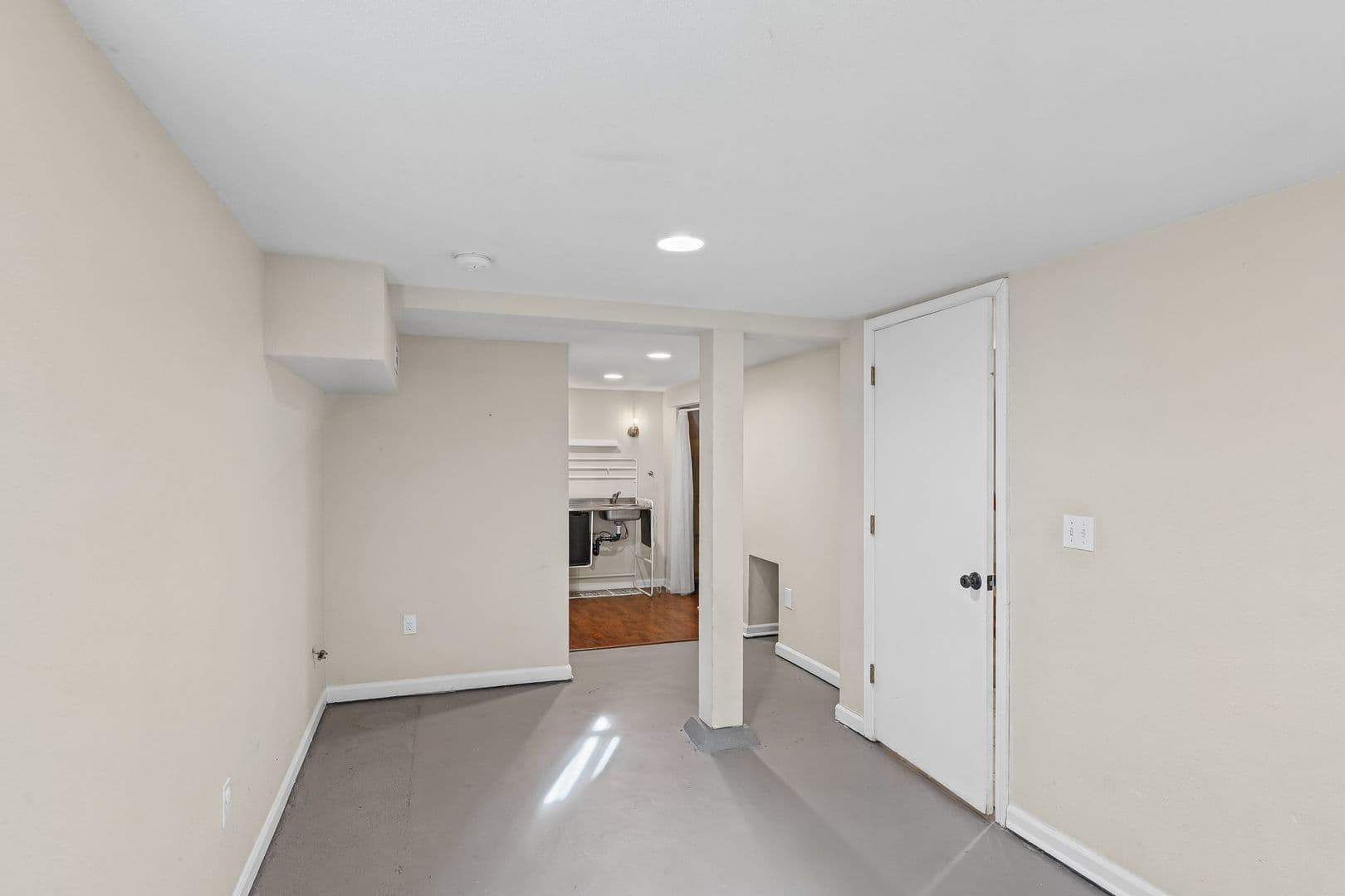 Portland House: 8213 N. Peninsular Avenue