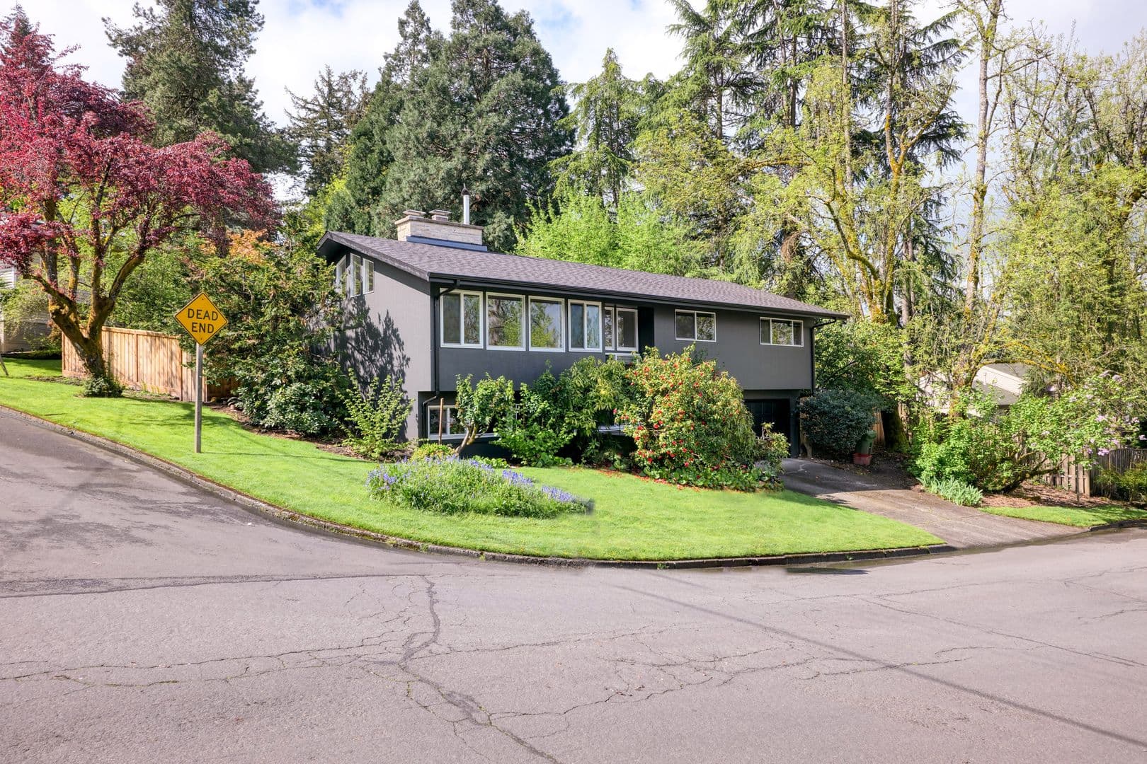 Lake Oswego House: 1698 Aspen St